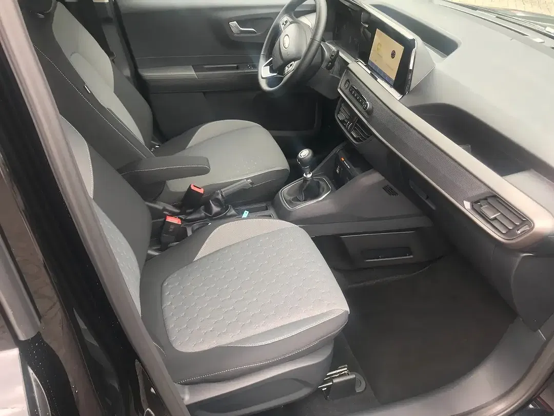 Ford Tourneo Courier Titanium - Thumbnail 8