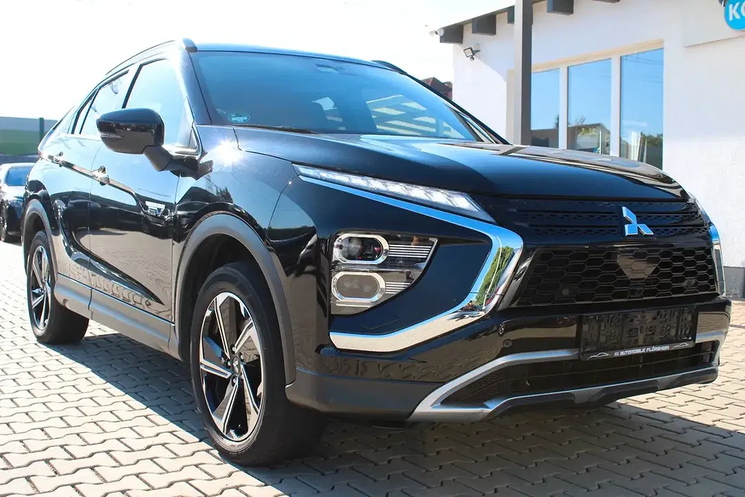 Mitsubishi Eclipse Cross 2.4 4WD Plus - Thumbnail 4