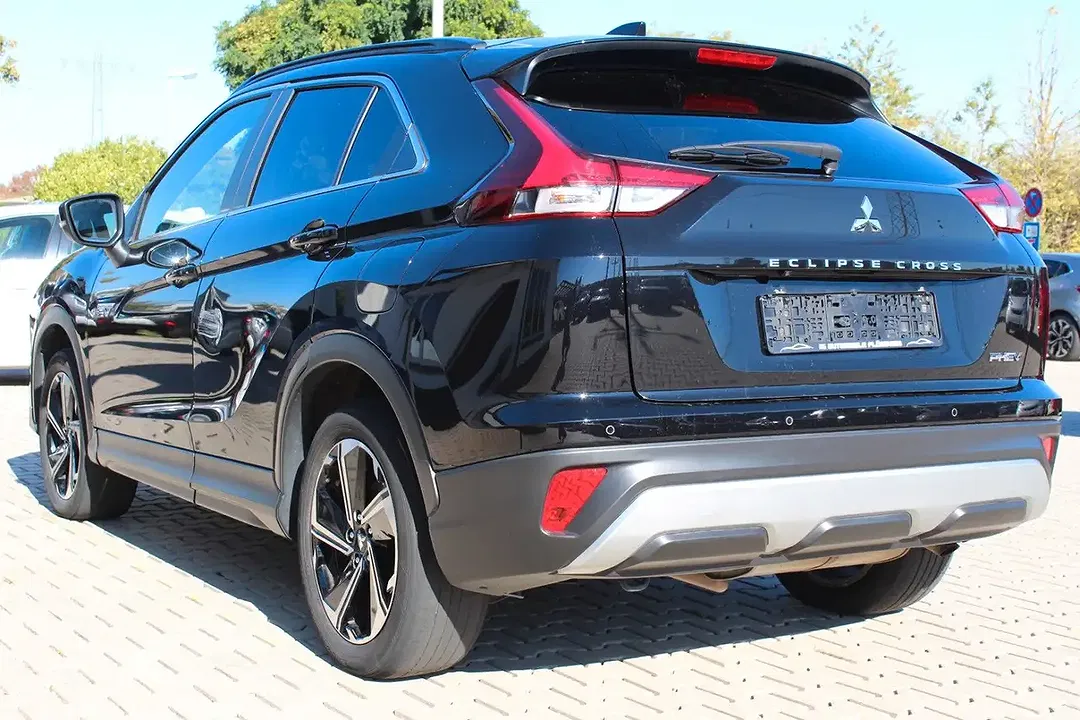 Mitsubishi Eclipse Cross 2.4 4WD Plus - Thumbnail 8