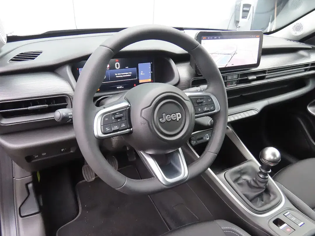 Jeep Avenger 1.2 GSE T3 Altitude - Thumbnail 8