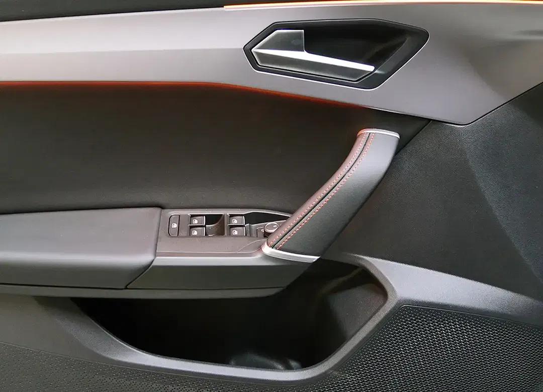 SEAT Leon 2.0 TSI DSG FR - Thumbnail 6