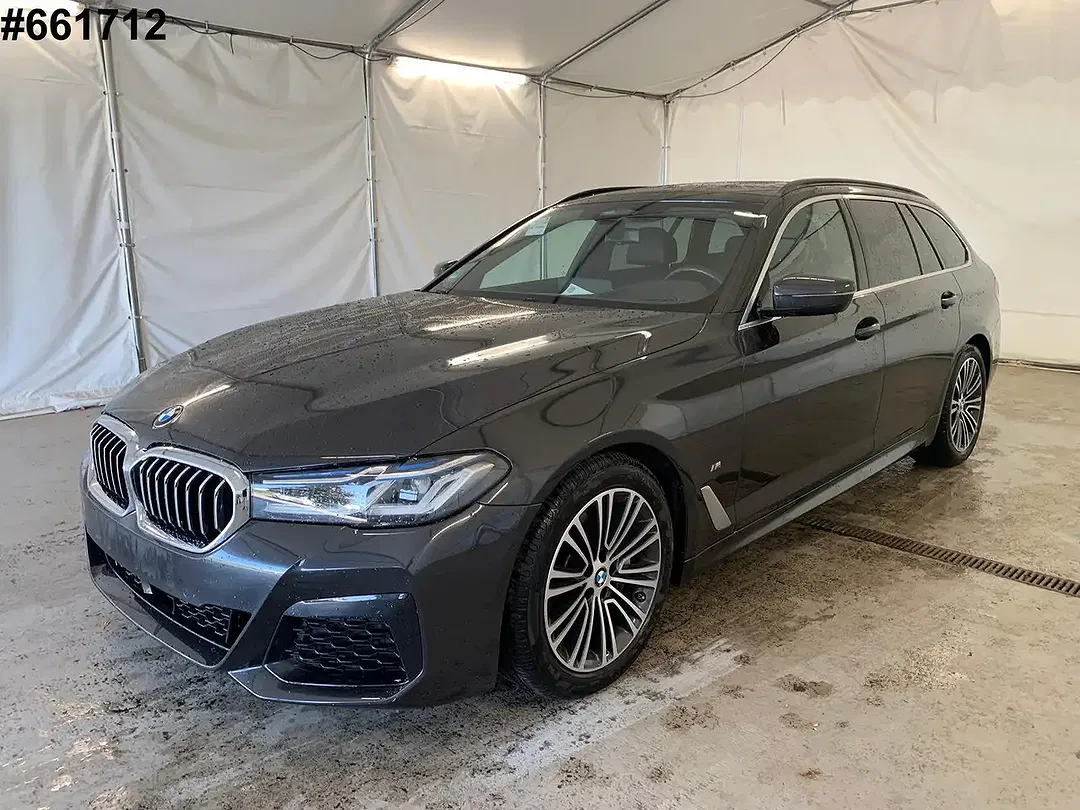 BMW 540 xDrive M - Thumbnail 1