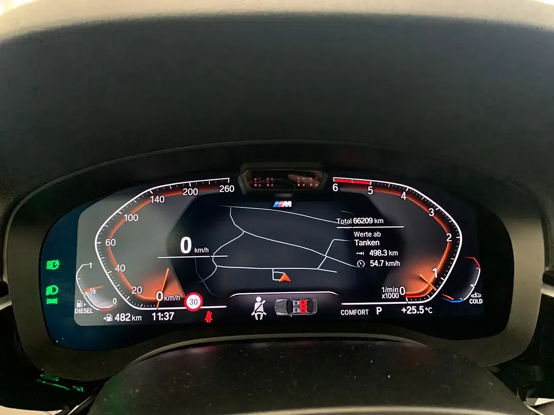 BMW 540 xDrive M - Thumbnail 11