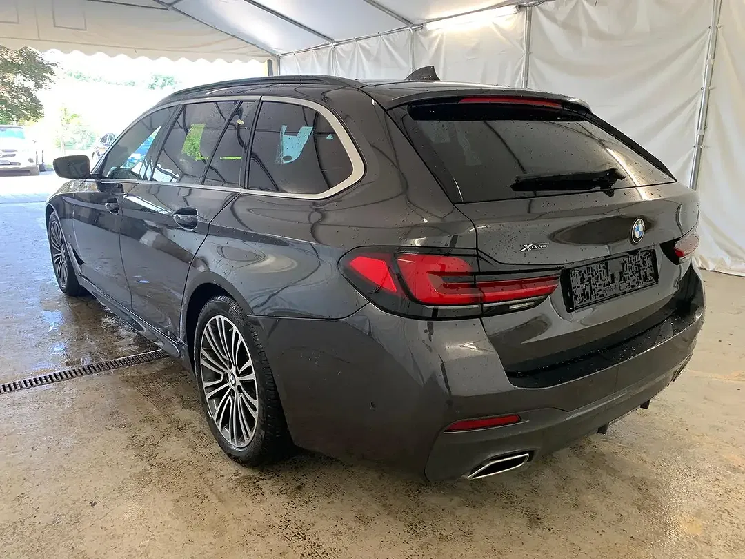 BMW 540 xDrive M - Thumbnail 4