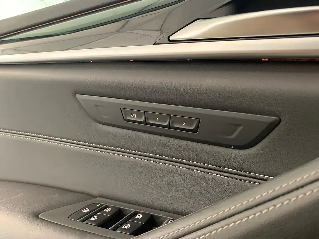 BMW 540 xDrive M - Thumbnail 8