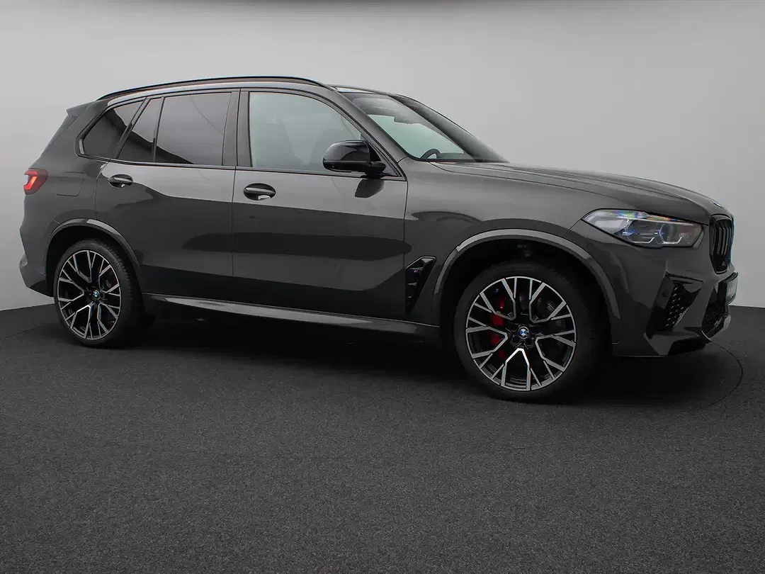 BMW X5 M Competition - Thumbnail 3