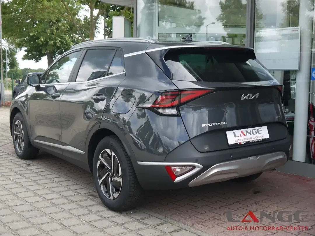Kia Sportage 1.6 PHEV AWD Vision - Thumbnail 3