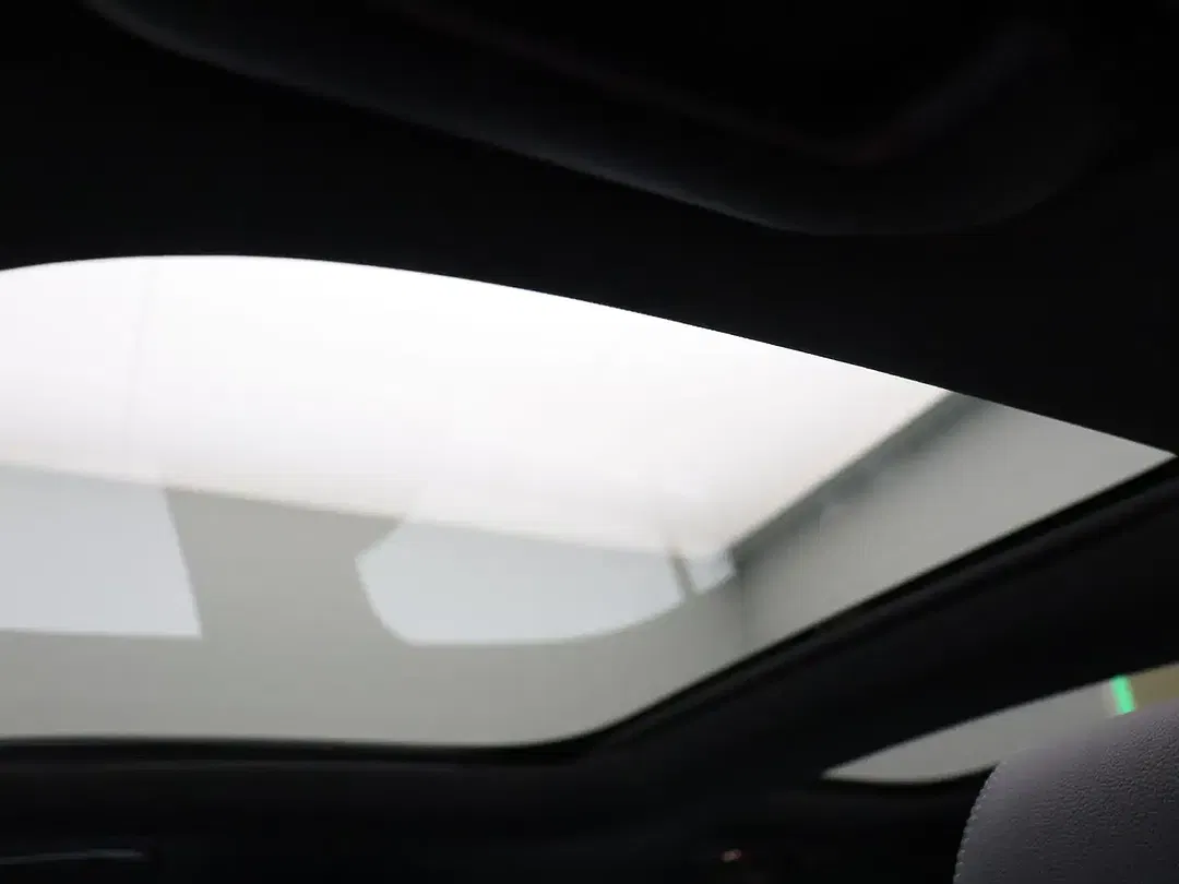 Mercedes-Benz EQA 250 - Thumbnail 10