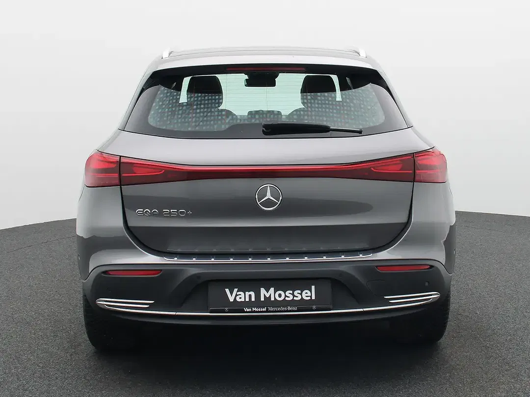 Mercedes-Benz EQA 250 - Thumbnail 5