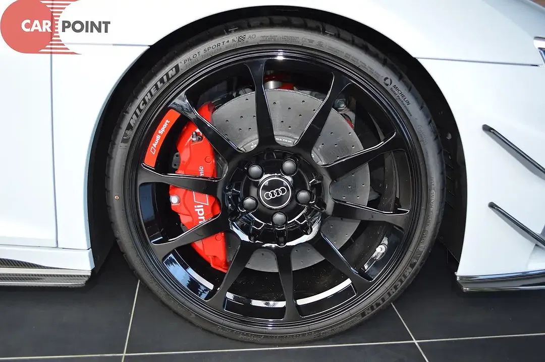 Audi R8 V10 - Thumbnail 13