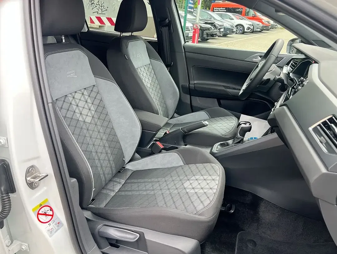 Volkswagen Polo 1.0 TSI DSG R-Line - Thumbnail 12
