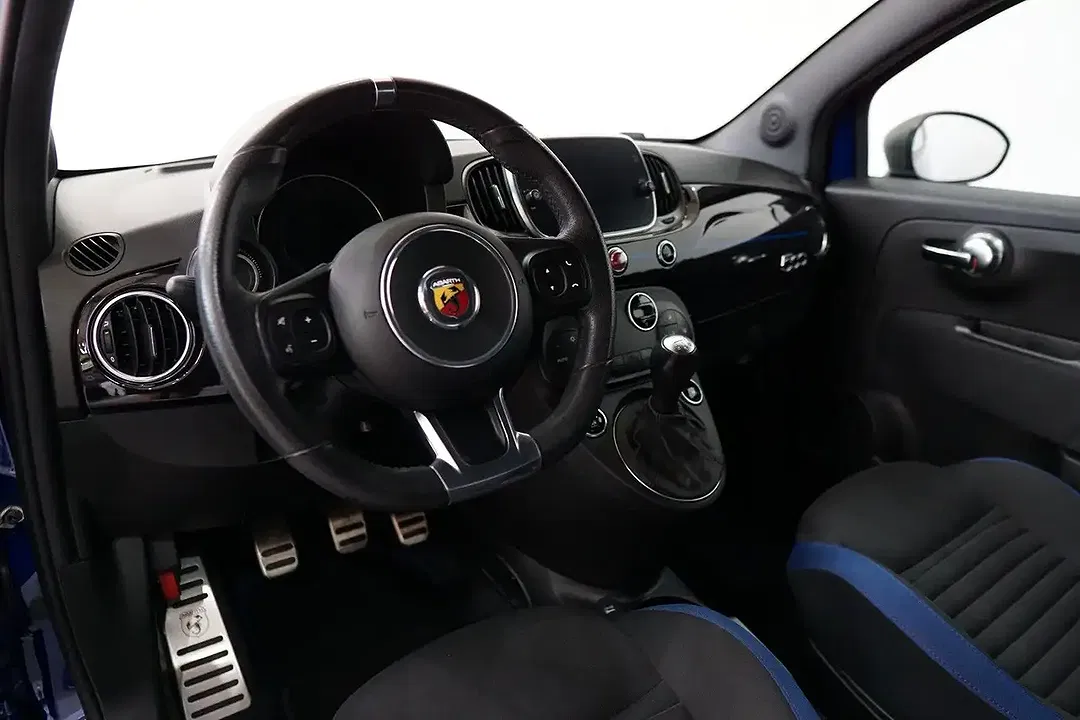 Abarth 500 Monster Energy Yamaha Limited - Thumbnail 10