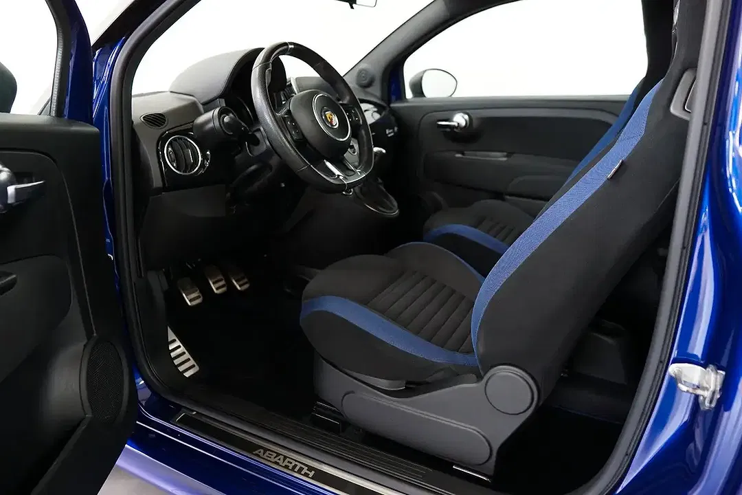 Abarth 500 Monster Energy Yamaha Limited - Thumbnail 9