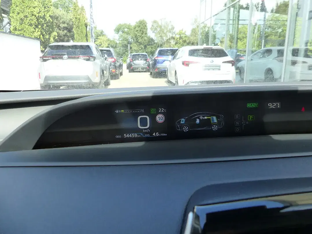 Toyota Prius Executive - Thumbnail 14