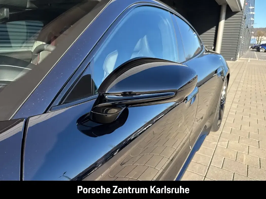 Porsche Taycan GTS - Thumbnail 13