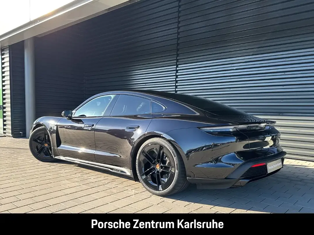 Porsche Taycan GTS - Thumbnail 3