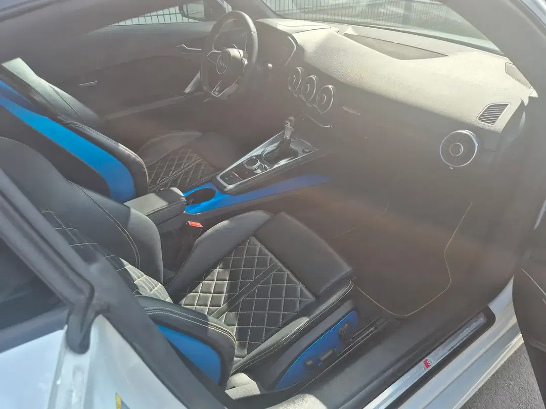 Audi TTS quattro Coupe - Thumbnail 5