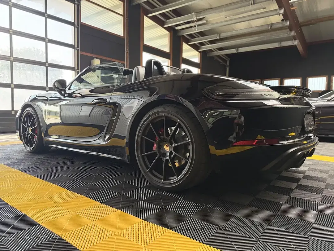 Porsche Boxster 4.0 GTS - Thumbnail 10