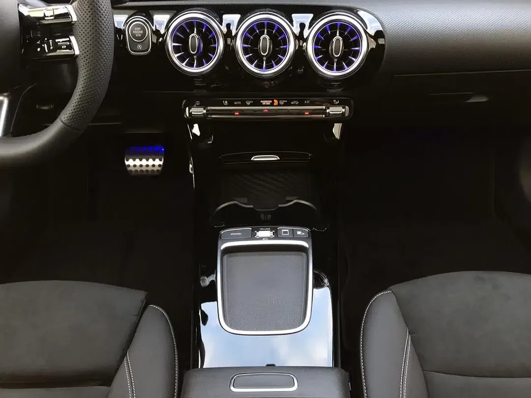 Mercedes-Benz CLA 220 AMG MBUX Night - Thumbnail 14