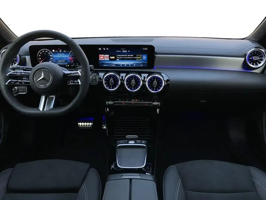 Mercedes-Benz CLA 220 AMG MBUX Night - Thumbnail 4