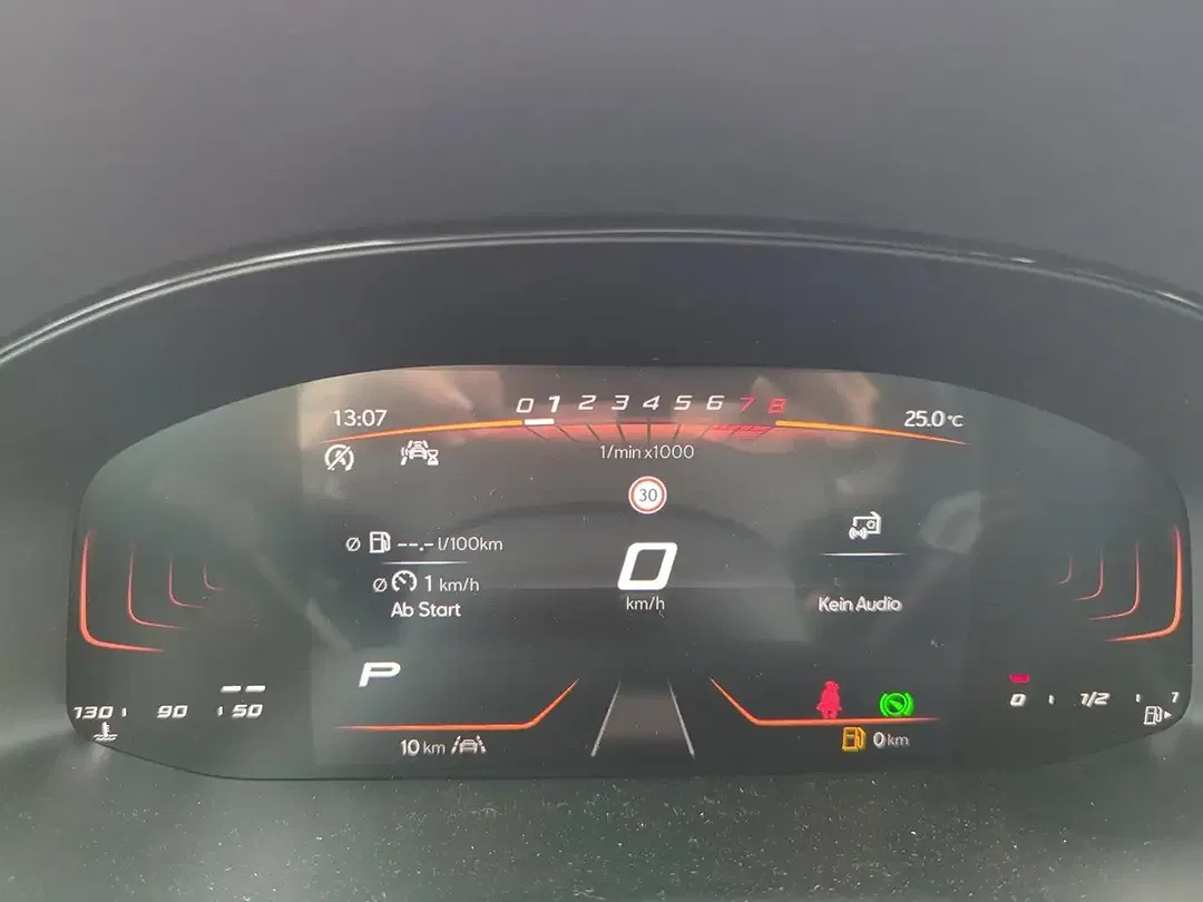 SEAT Arona 1.0 TSI DSG Style - Thumbnail 13