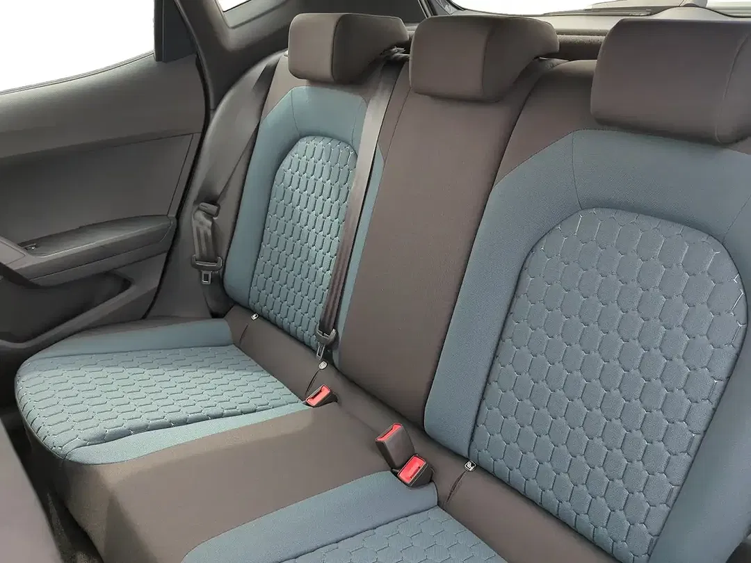 SEAT Arona 1.0 TSI DSG Style - Thumbnail 9