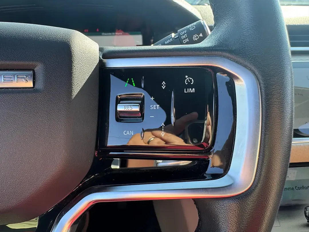 Land Rover Range Rover Velar P400e PHEV SE - Thumbnail 11