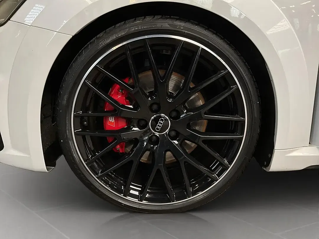Audi TTS S tronic quattro Roadster - Thumbnail 8