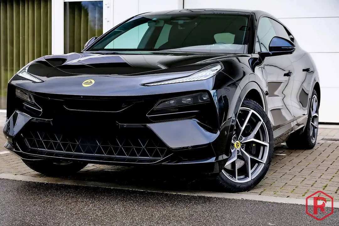 Lotus Eletre - Afbeelding 1