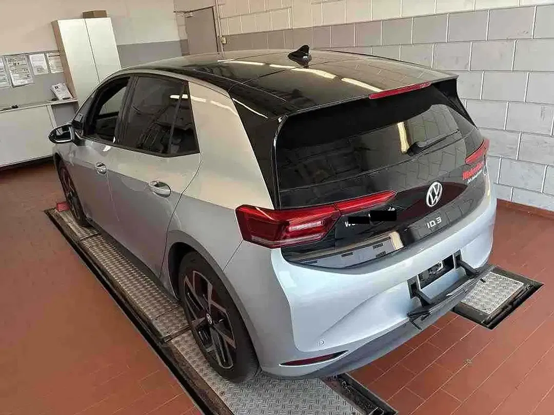 Volkswagen ID.3 Pro - Thumbnail 5