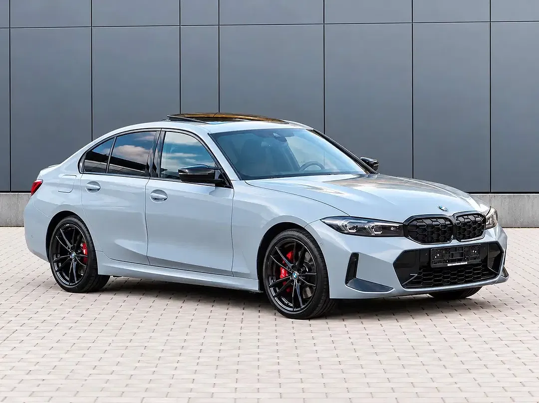 BMW M3 xDrive M Sport Pro - Thumbnail 2