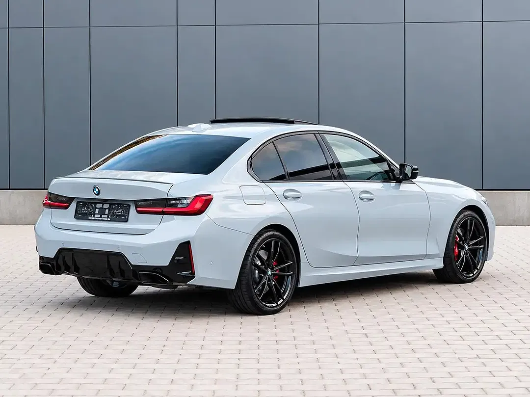 BMW M3 xDrive M Sport Pro - Thumbnail 3
