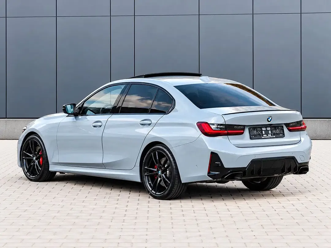 BMW M3 xDrive M Sport Pro - Thumbnail 4