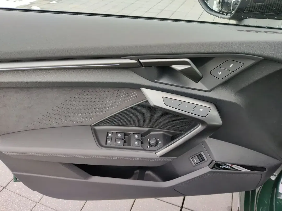 Audi RS3 - Thumbnail 13