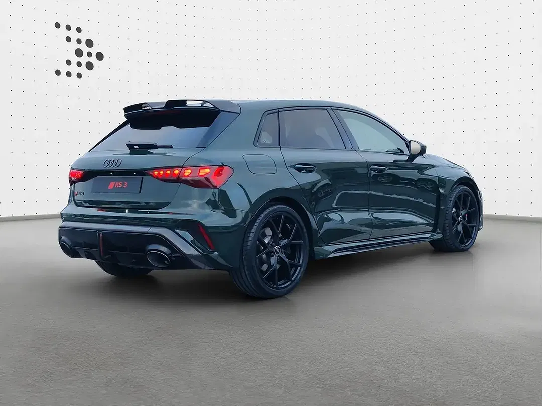 Audi RS3 - foto 1