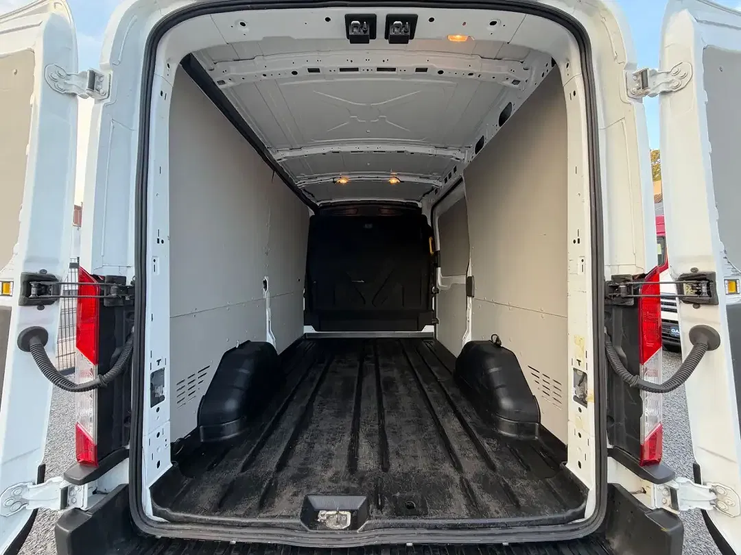 Ford Transit L2H2 - Thumbnail 13