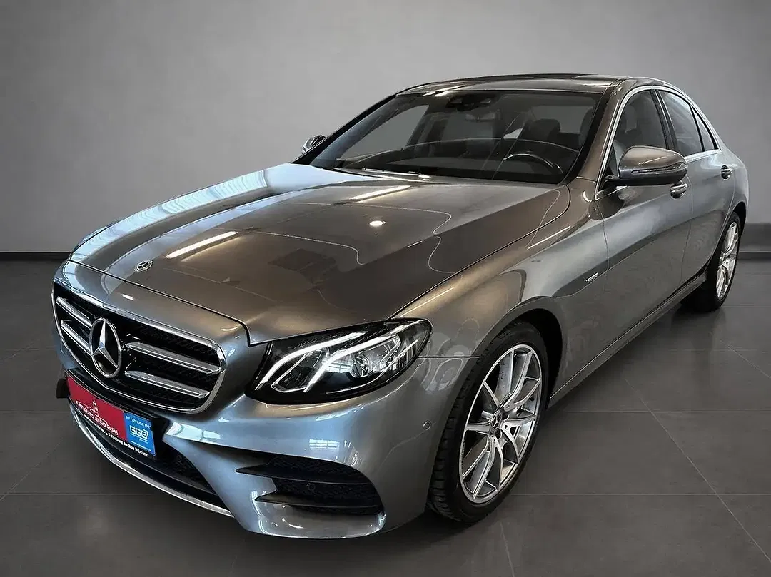 Mercedes-Benz E 200 Burmester - Thumbnail 4