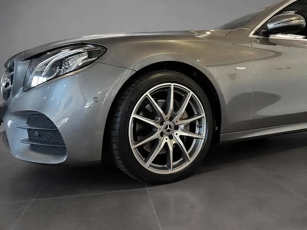 Mercedes-Benz E 200 Burmester - Thumbnail 5