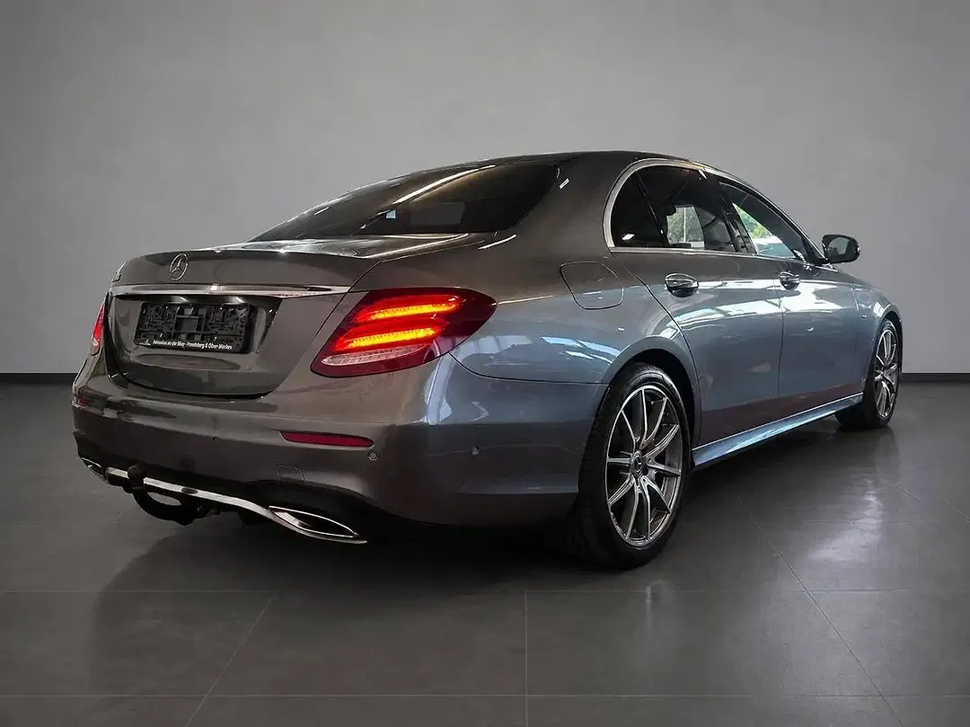 Mercedes-Benz E 200 Burmester - Thumbnail 8