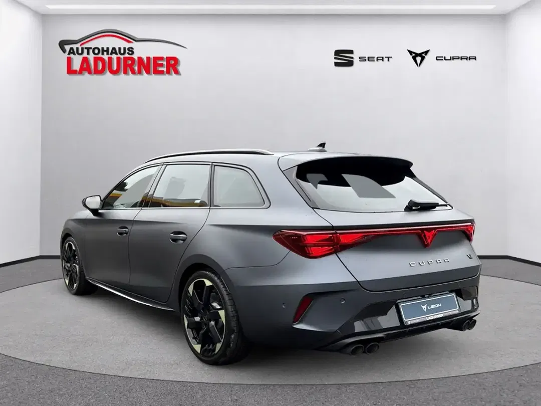 CUPRA Leon 2.0 TSI 4Drive VZ Sportstourer Tribe Edition - Thumbnail 2