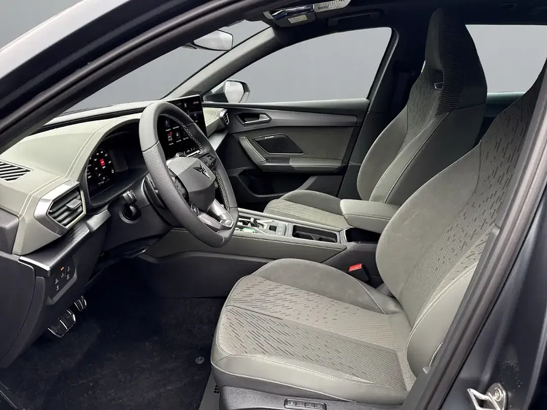 CUPRA Leon 2.0 TSI 4Drive VZ Sportstourer Tribe Edition - Thumbnail 6