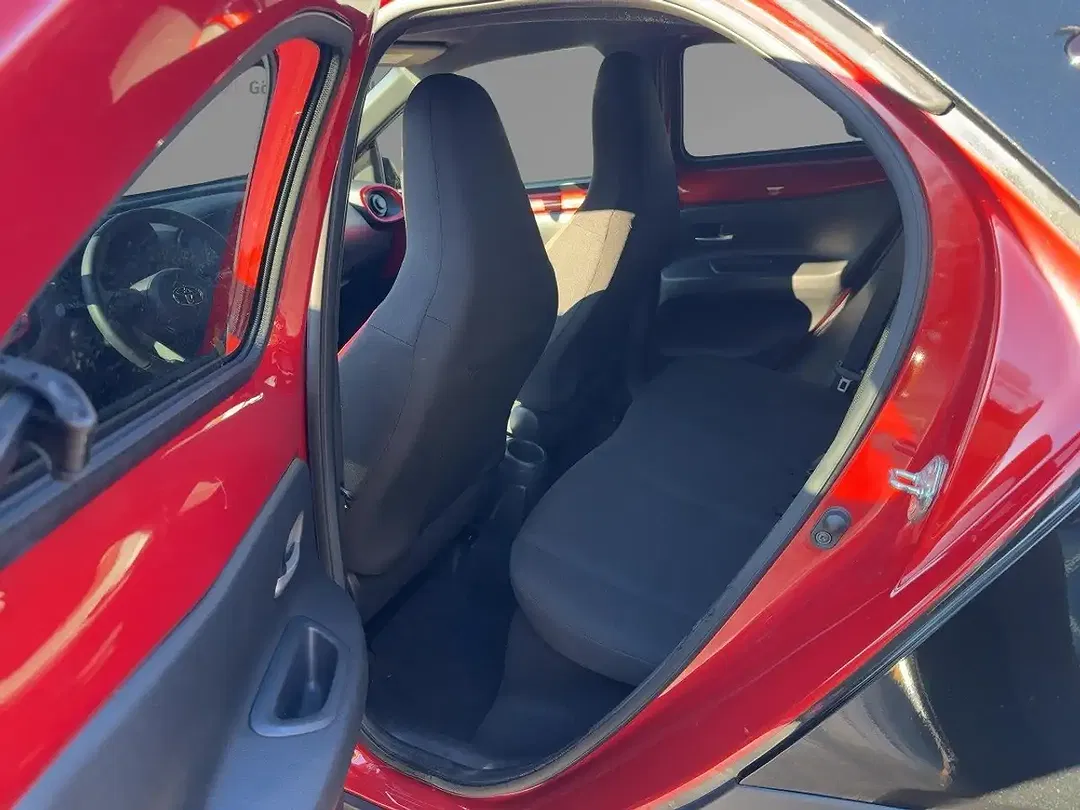 Toyota Aygo - Thumbnail 5