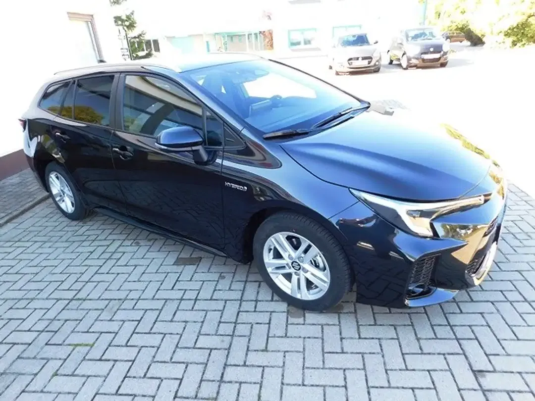 Suzuki Swace Hybrid 1.8 CVT Comfort+ - foto 2