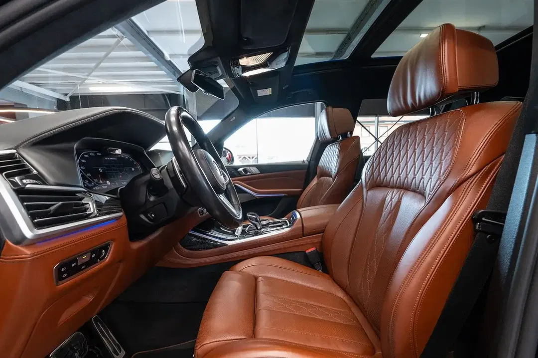 BMW X7 M - Thumbnail 12