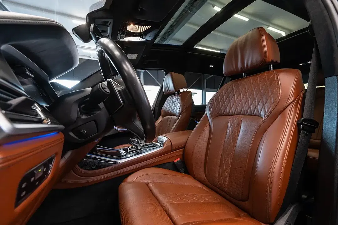 BMW X7 M - Thumbnail 13