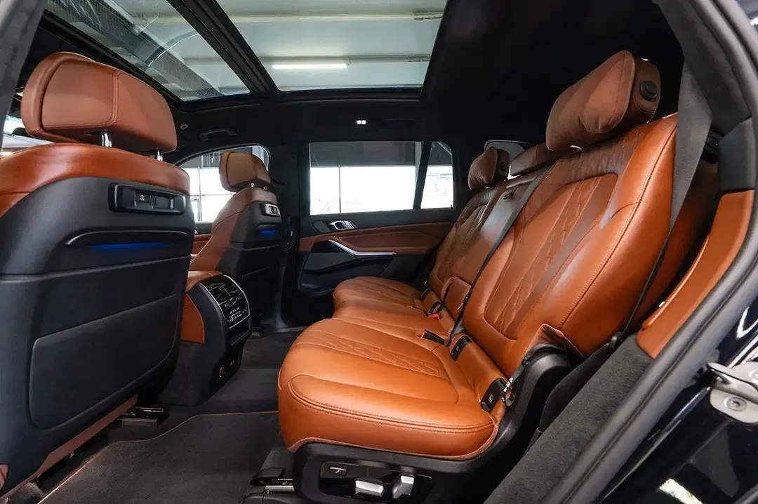 BMW X7 M - Thumbnail 14