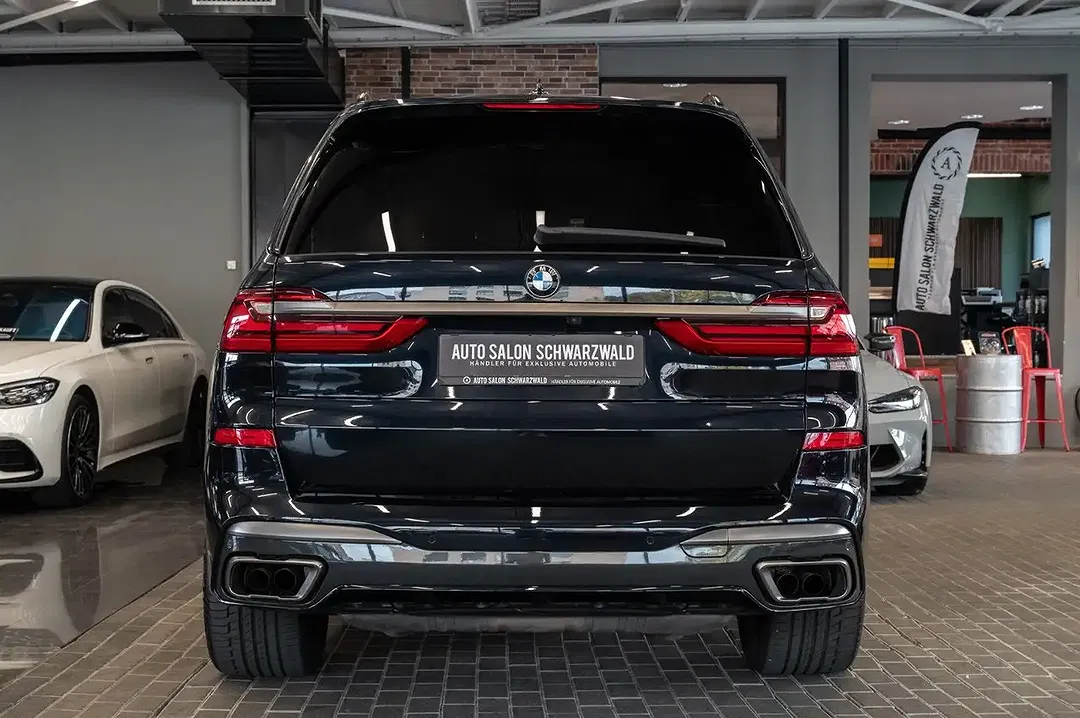 BMW X7 M - Thumbnail 9