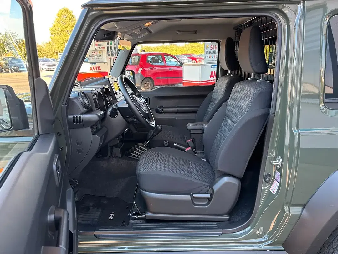 Suzuki Jimny AllGrip Comfort - Thumbnail 9