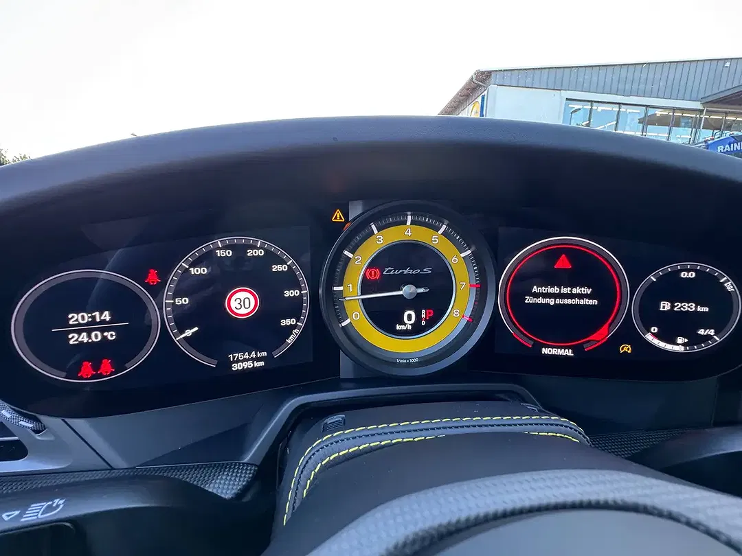 Porsche 992 Sport Design Turbo S - Thumbnail 13