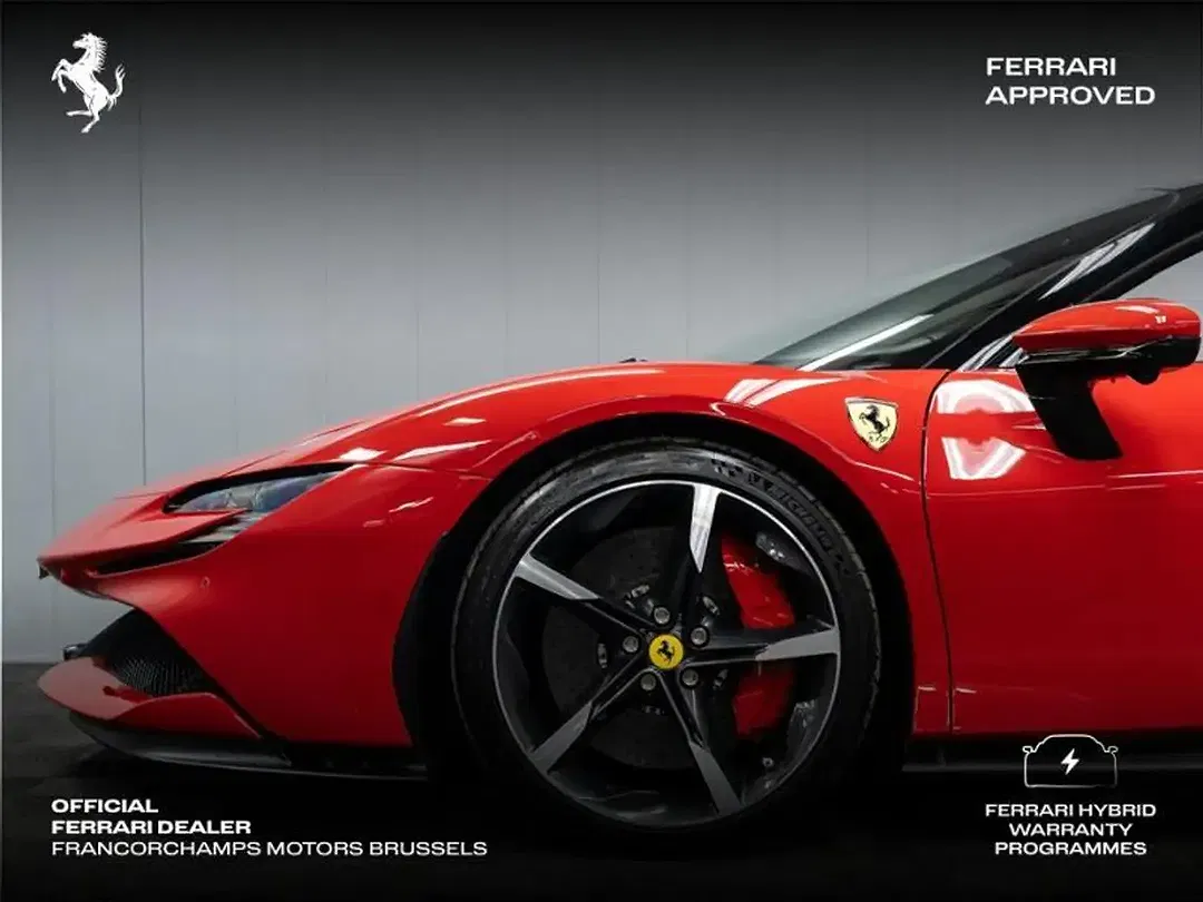 Ferrari SF90 Spider - Thumbnail 11